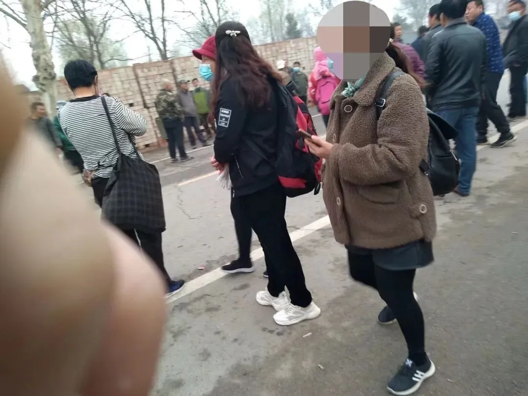 疫情那年为攒钱来终南山隐居,大年初二来北京打零工正值淡季,每天扛塑料管、背渣土,我的生活富含9个智慧与禅理,专治精神内耗-第84张图片-四季读书网