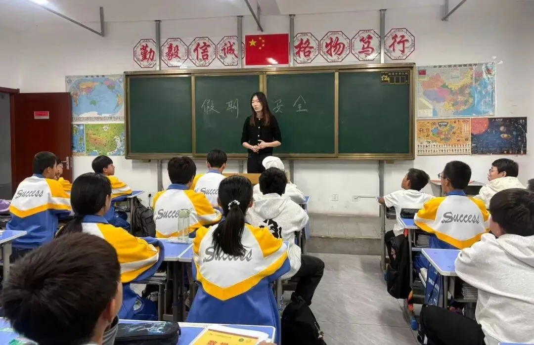 验探真知 化学启思维|初三年级开展氧气制取实验课-第8张图片-四季读书网