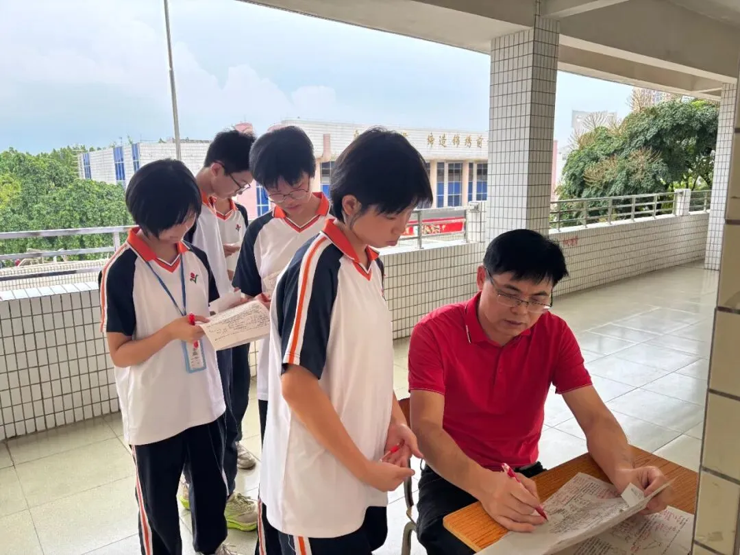 【善美教育 大爱班级】初二(6)班:深耕学风,向阳生长-第2张图片-四季读书网 【善美教育 大爱班级】初二(6)班:深耕学风,向阳生长-第2张图片-四季读书网