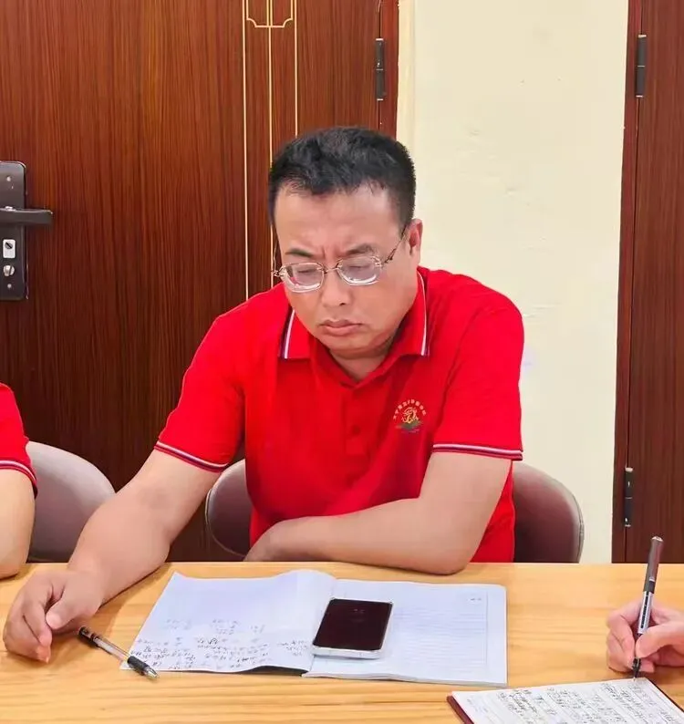 细研学情明方向 凝心聚力备中考 ——我校召开九年级中考备考动员会-第20张图片-四季读书网