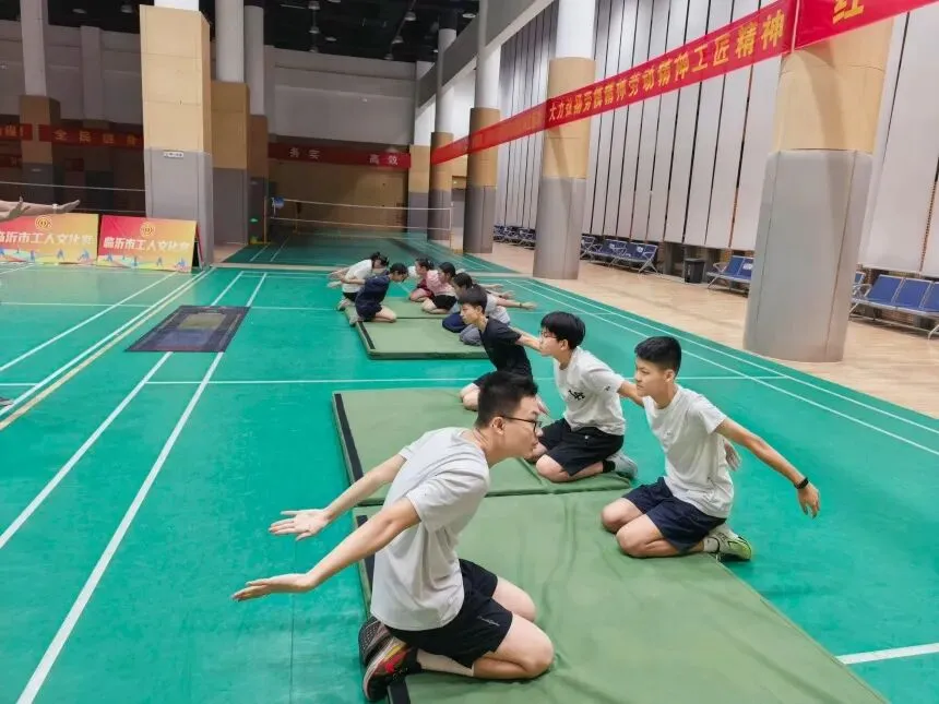 免费体验|中考体能训练,选靠谱场地、做看得见的进步!-第4张图片-四季读书网