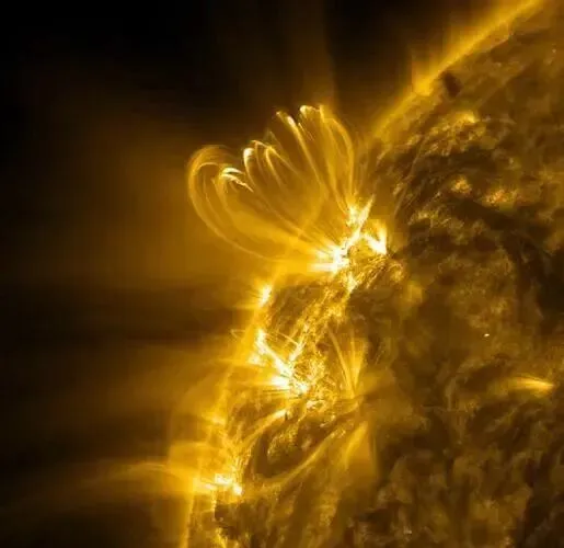 高考地理中的太阳活动!赶紧收藏!-第7张图片-四季读书网
