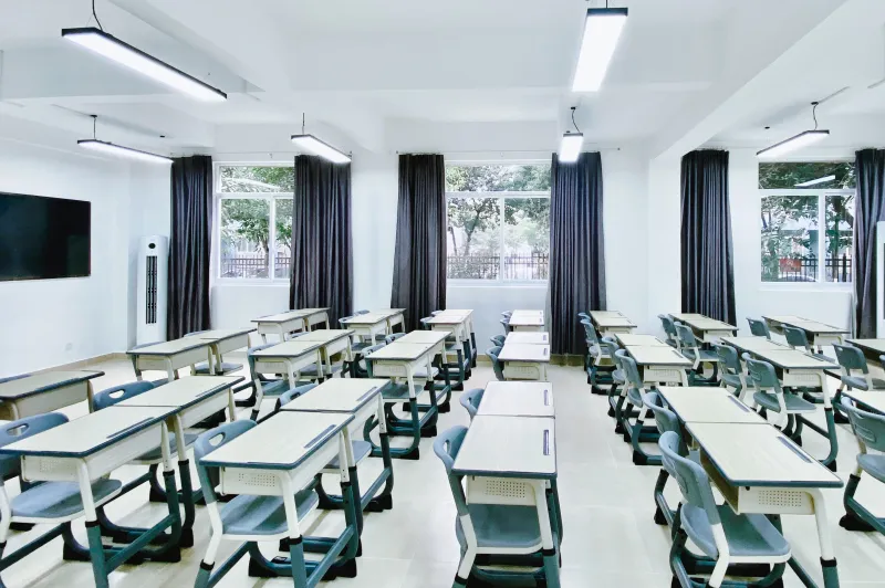 成都新学高考培训 | 高三全日制全托班,高考冲刺班 | 全封闭管理-第6张图片-四季读书网