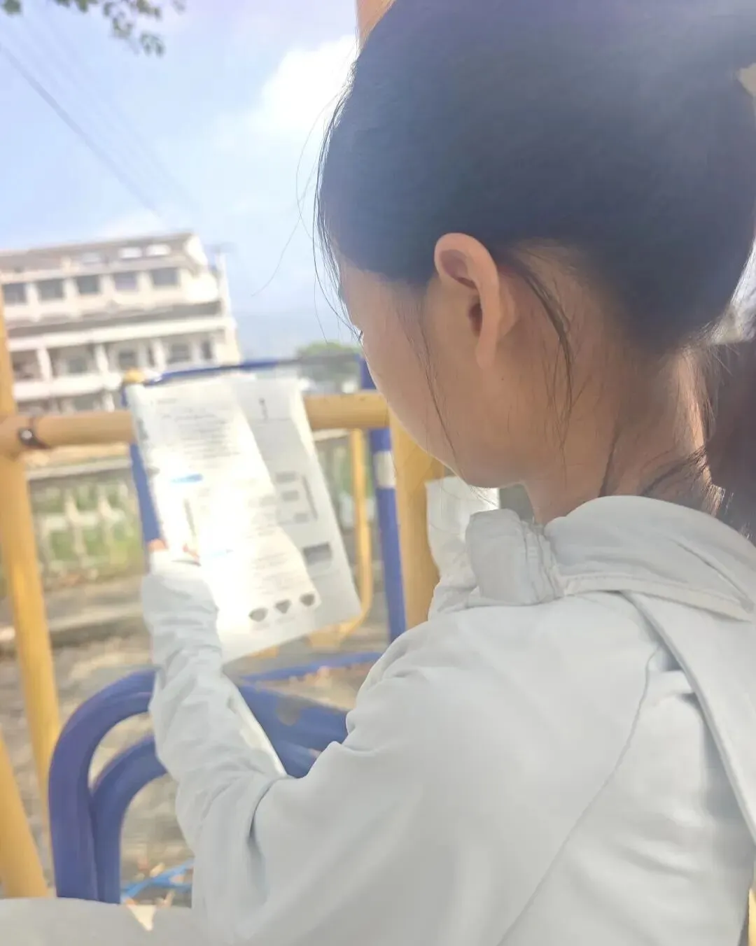 初一的女儿像吃了炸药?我心碎是我没看懂3个真相-第2张图片-四季读书网