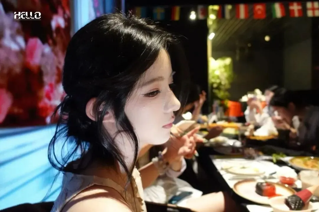 之江绝美校花丨中考艺术面试全省前三,百万视频刷爆全校!清冷女神撞脸刘亦菲,神仙姐姐我太爱了~-第22张图片-四季读书网 之江绝美校花丨中考艺术面试全省前三,百万视频刷爆全校!清冷女神撞脸刘亦菲,神仙姐姐我太爱了~-第22张图片-四季读书网