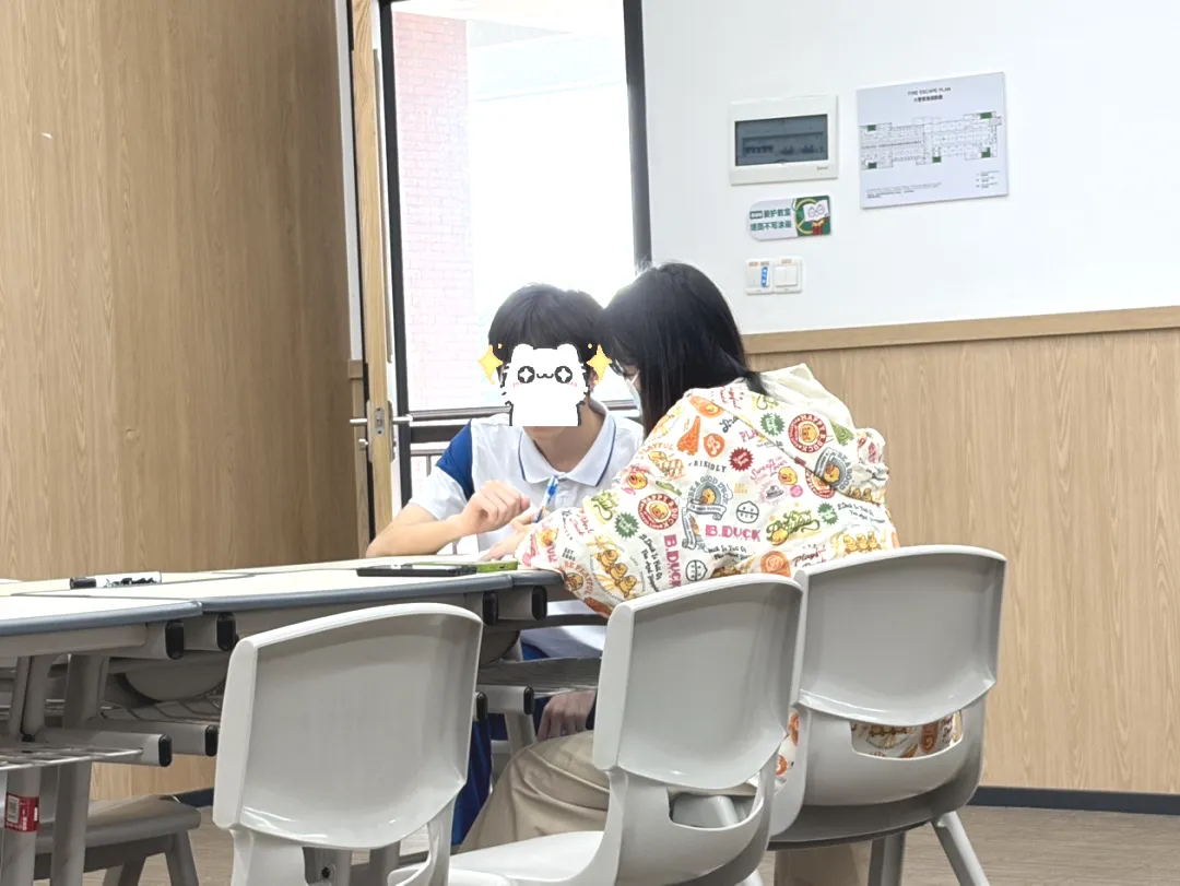 一人一班,这是中高考班主任的“超长待机”日常-第33张图片-四季读书网 一人一班,这是中高考班主任的“超长待机”日常-第33张图片-四季读书网