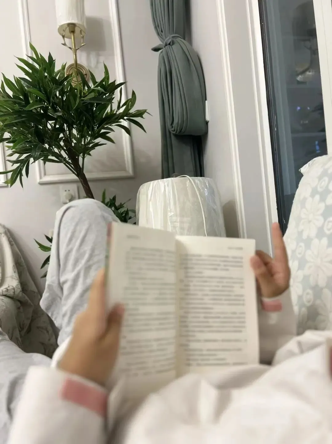初一生活满月,回头看看,惊出一身汗!-第1张图片-四季读书网