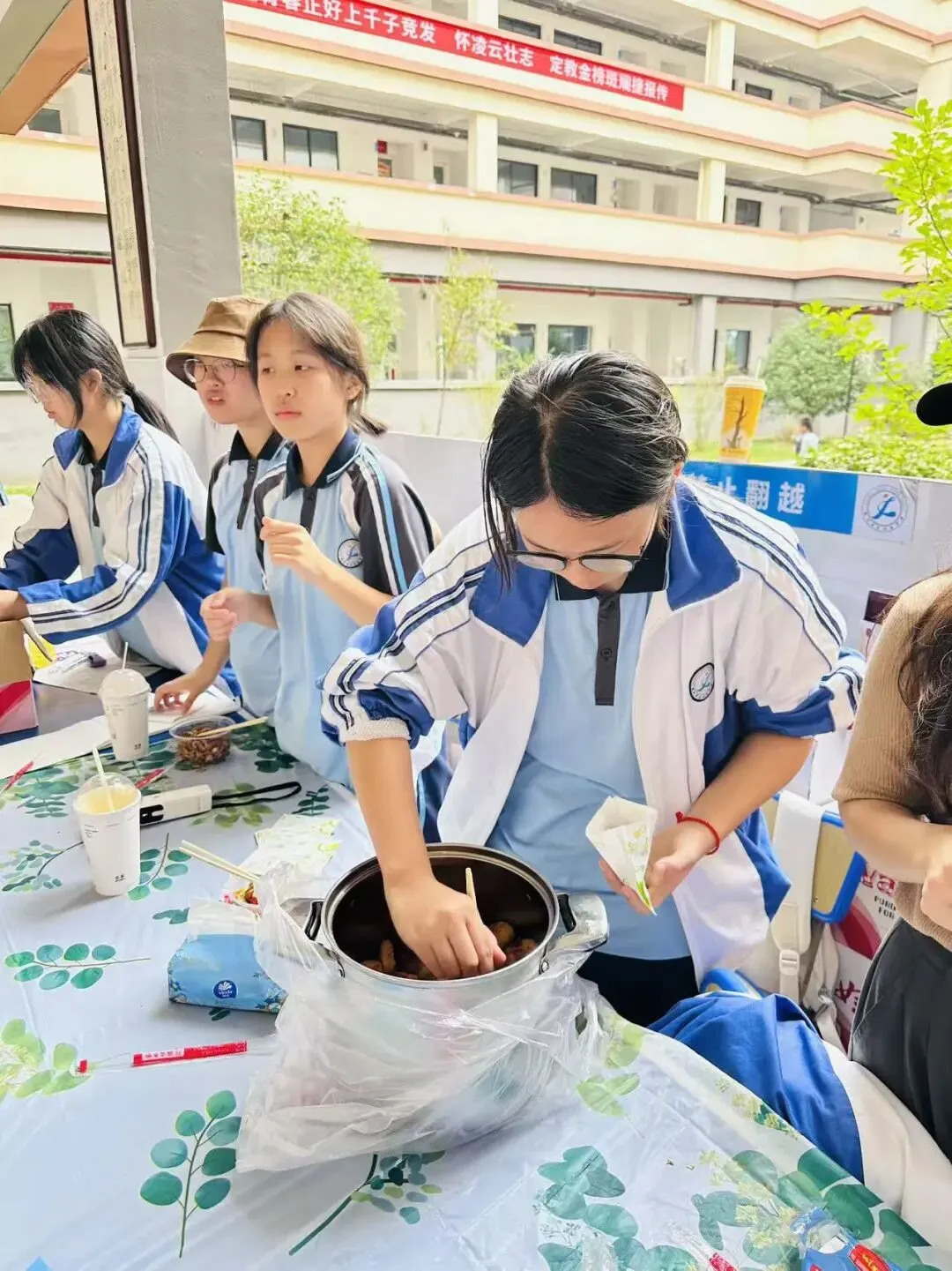 【景炎2409班】燃情赛场,致敬初三青春-第48张图片-四季读书网