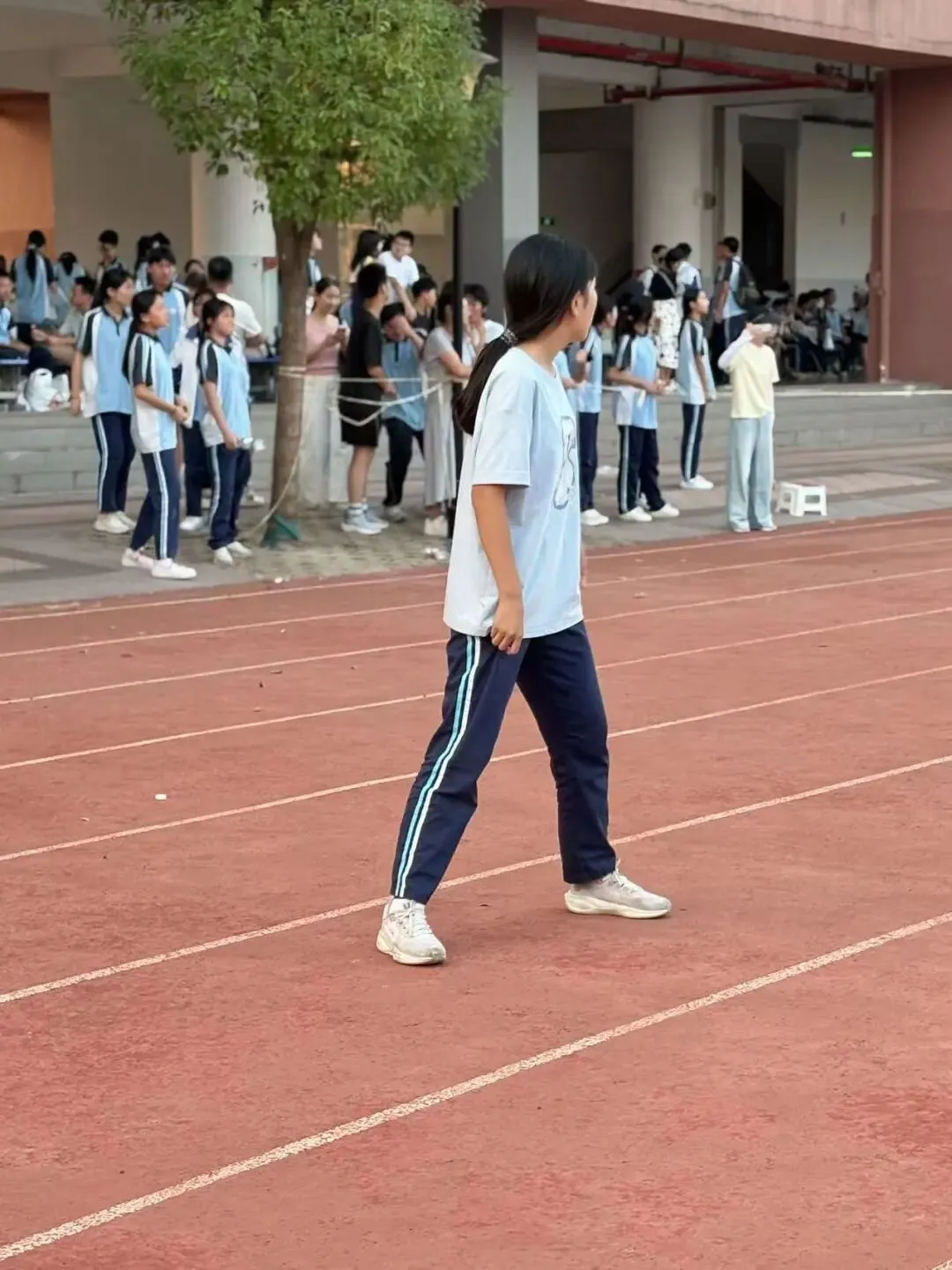 【景炎2409班】燃情赛场,致敬初三青春-第66张图片-四季读书网
