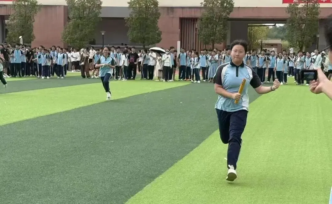 【景炎2409班】燃情赛场,致敬初三青春-第109张图片-四季读书网