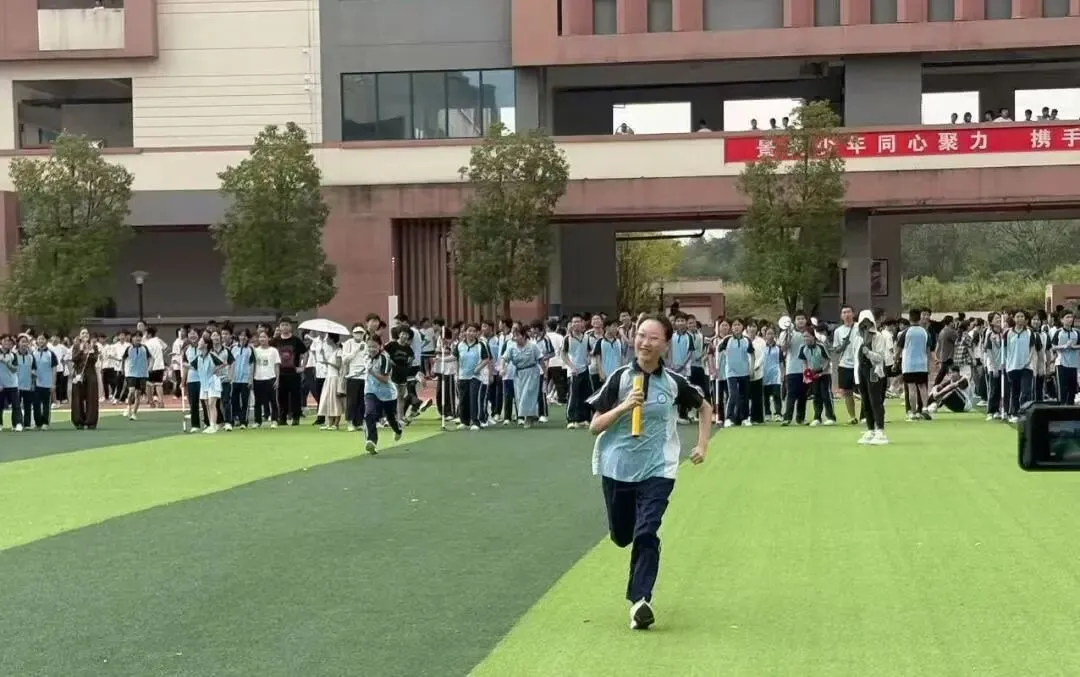 【景炎2409班】燃情赛场,致敬初三青春-第110张图片-四季读书网