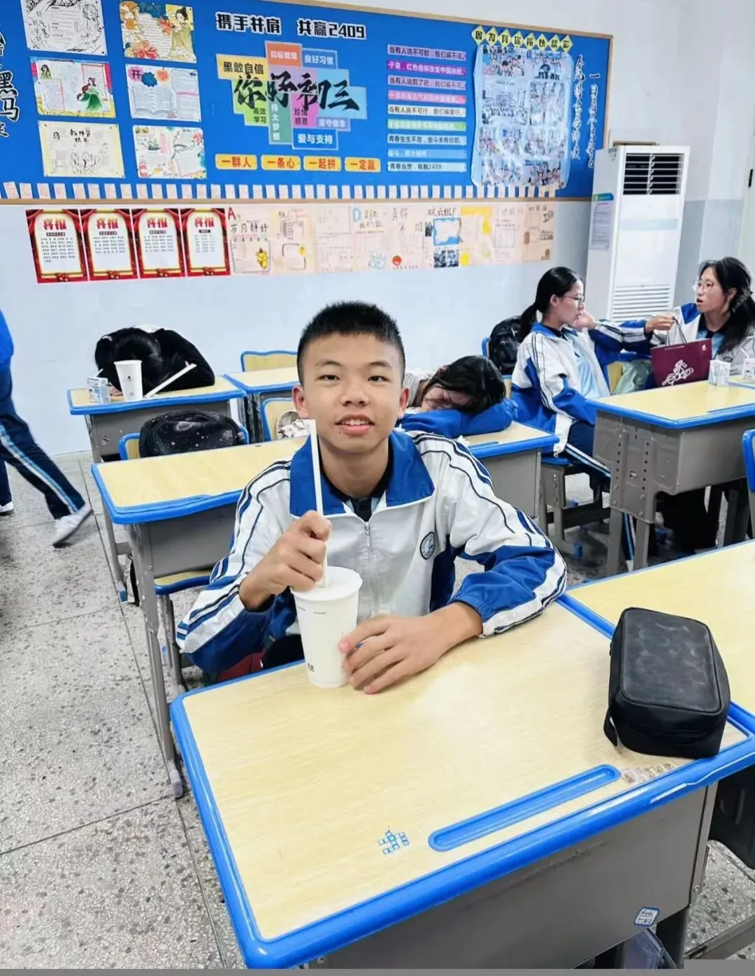 【景炎2409班】燃情赛场,致敬初三青春-第187张图片-四季读书网