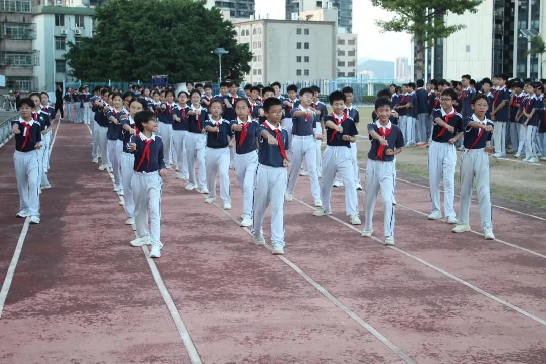 拳砺少年志 热血筑国防|珠海市湾仔中学初二年级军体拳比赛圆满落幕-第22张图片-四季读书网 拳砺少年志 热血筑国防|珠海市湾仔中学初二年级军体拳比赛圆满落幕-第22张图片-四季读书网