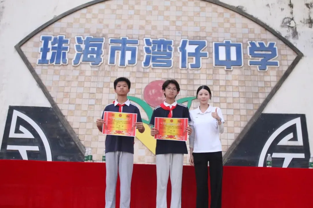 拳砺少年志 热血筑国防|珠海市湾仔中学初二年级军体拳比赛圆满落幕-第32张图片-四季读书网 拳砺少年志 热血筑国防|珠海市湾仔中学初二年级军体拳比赛圆满落幕-第32张图片-四季读书网