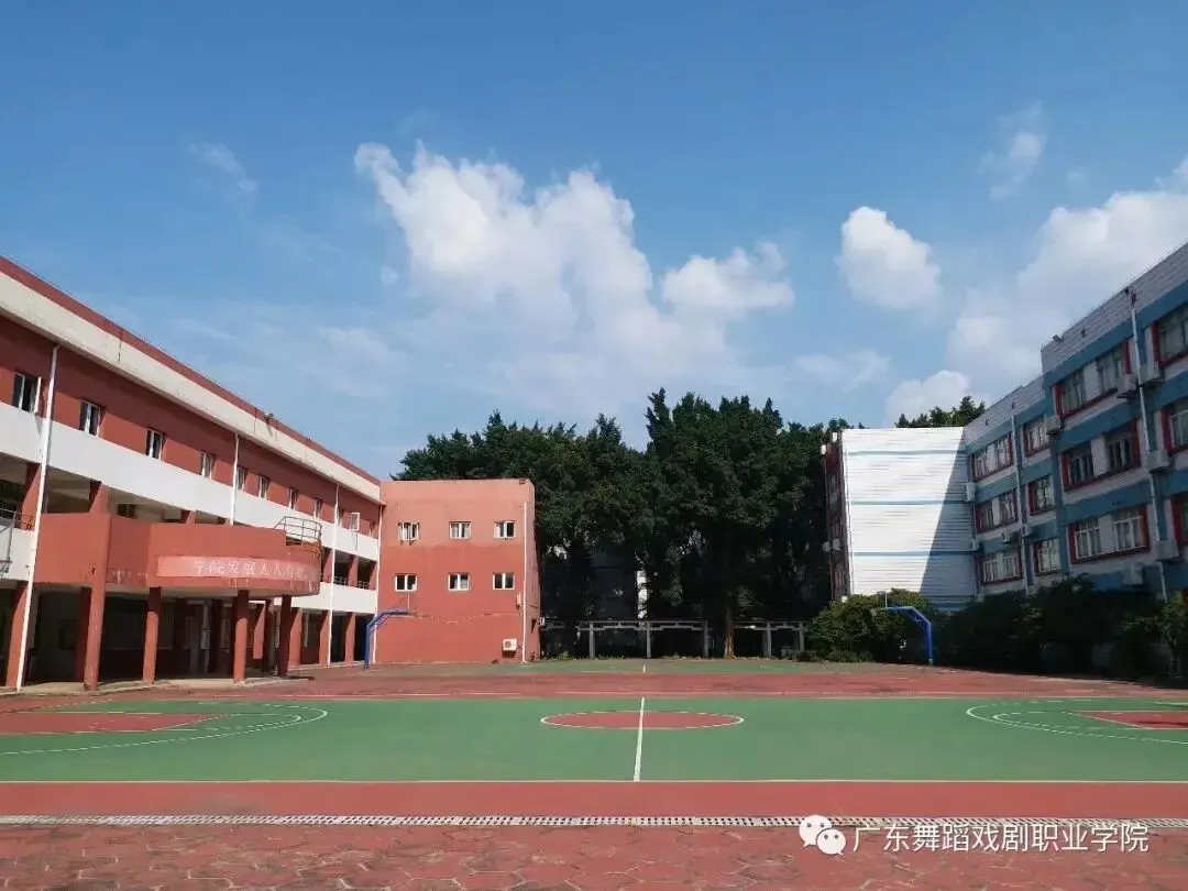 广东艺术职业学院2026年春季高考(学考)录取分数、招生计划、院校环境!-第18张图片-四季读书网 广东艺术职业学院2026年春季高考(学考)录取分数、招生计划、院校环境!-第18张图片-四季读书网
