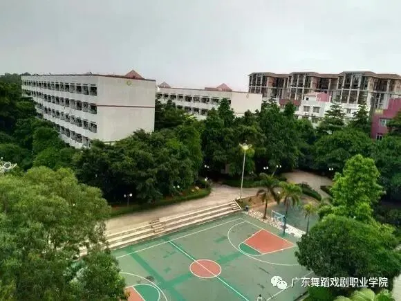 广东艺术职业学院2026年春季高考(学考)录取分数、招生计划、院校环境!-第19张图片-四季读书网 广东艺术职业学院2026年春季高考(学考)录取分数、招生计划、院校环境!-第19张图片-四季读书网