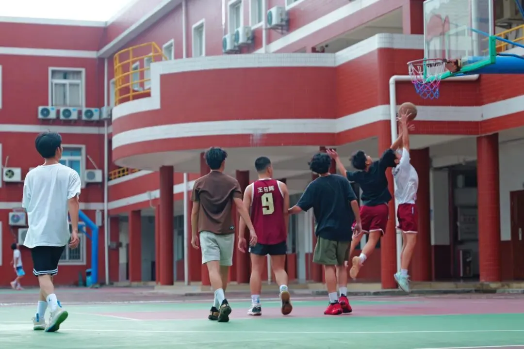 广东艺术职业学院2026年春季高考(学考)录取分数、招生计划、院校环境!-第20张图片-四季读书网 广东艺术职业学院2026年春季高考(学考)录取分数、招生计划、院校环境!-第20张图片-四季读书网