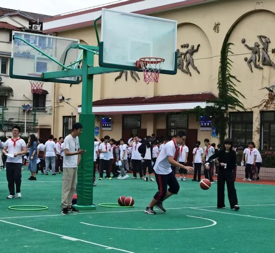 【初三年级乐动比赛日】哨声一响,初三操场热闹了-第13张图片-四季读书网 【初三年级乐动比赛日】哨声一响,初三操场热闹了-第13张图片-四季读书网