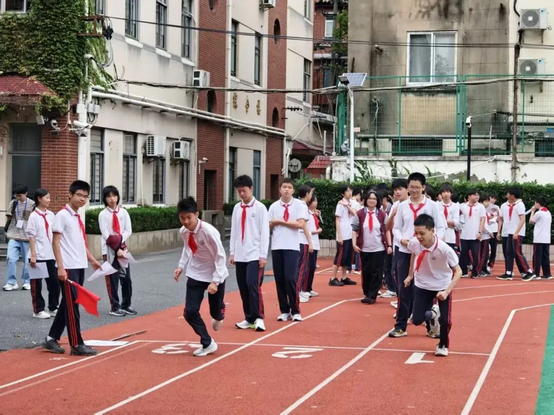 【初三年级乐动比赛日】哨声一响,初三操场热闹了-第14张图片-四季读书网 【初三年级乐动比赛日】哨声一响,初三操场热闹了-第14张图片-四季读书网