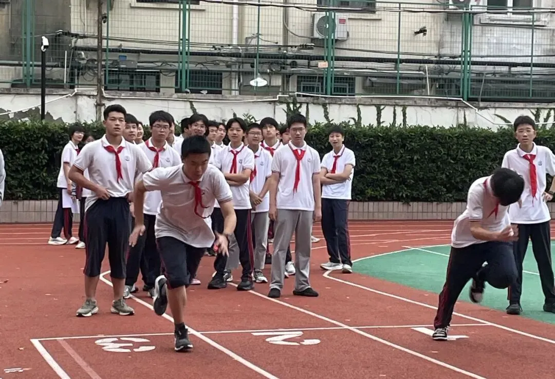【初三年级乐动比赛日】哨声一响,初三操场热闹了-第21张图片-四季读书网 【初三年级乐动比赛日】哨声一响,初三操场热闹了-第21张图片-四季读书网