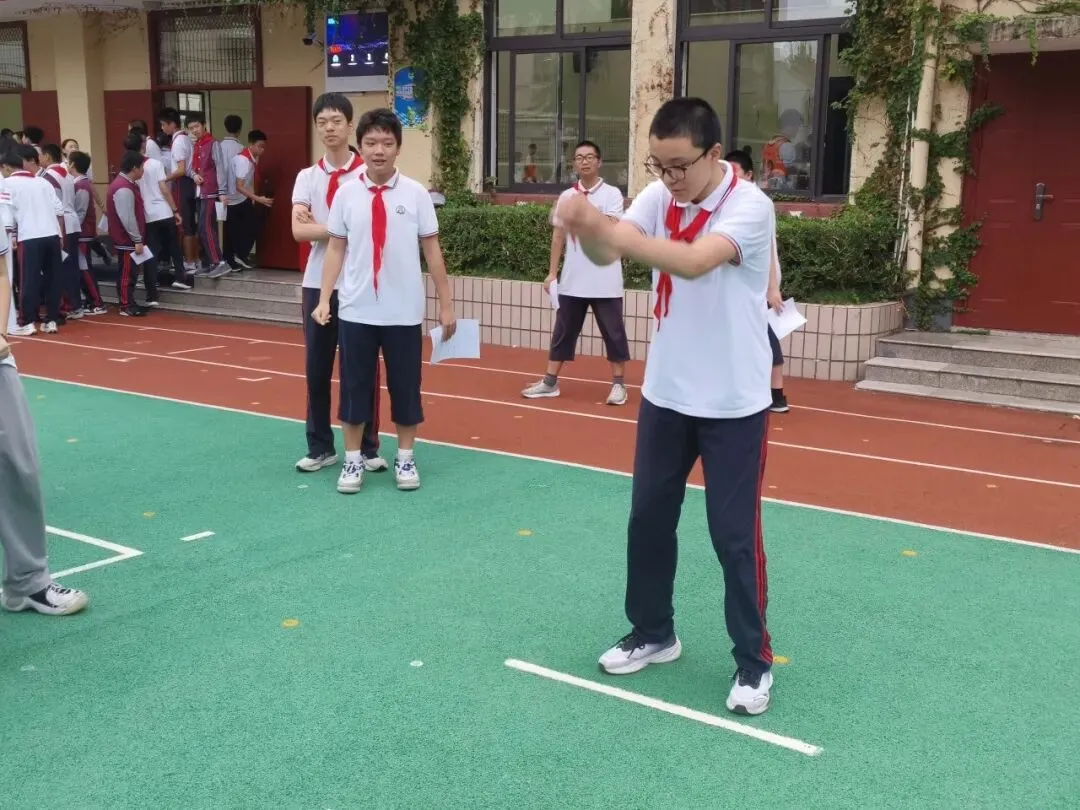 【初三年级乐动比赛日】哨声一响,初三操场热闹了-第25张图片-四季读书网 【初三年级乐动比赛日】哨声一响,初三操场热闹了-第25张图片-四季读书网