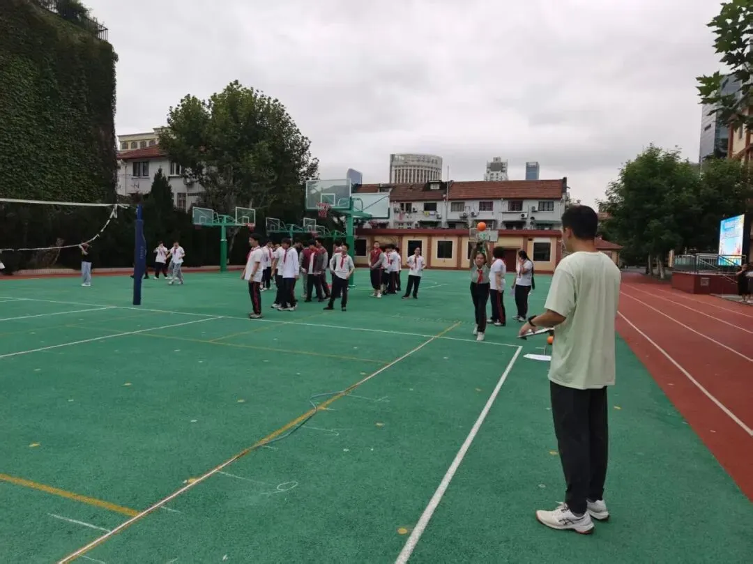 【初三年级乐动比赛日】哨声一响,初三操场热闹了-第29张图片-四季读书网 【初三年级乐动比赛日】哨声一响,初三操场热闹了-第29张图片-四季读书网
