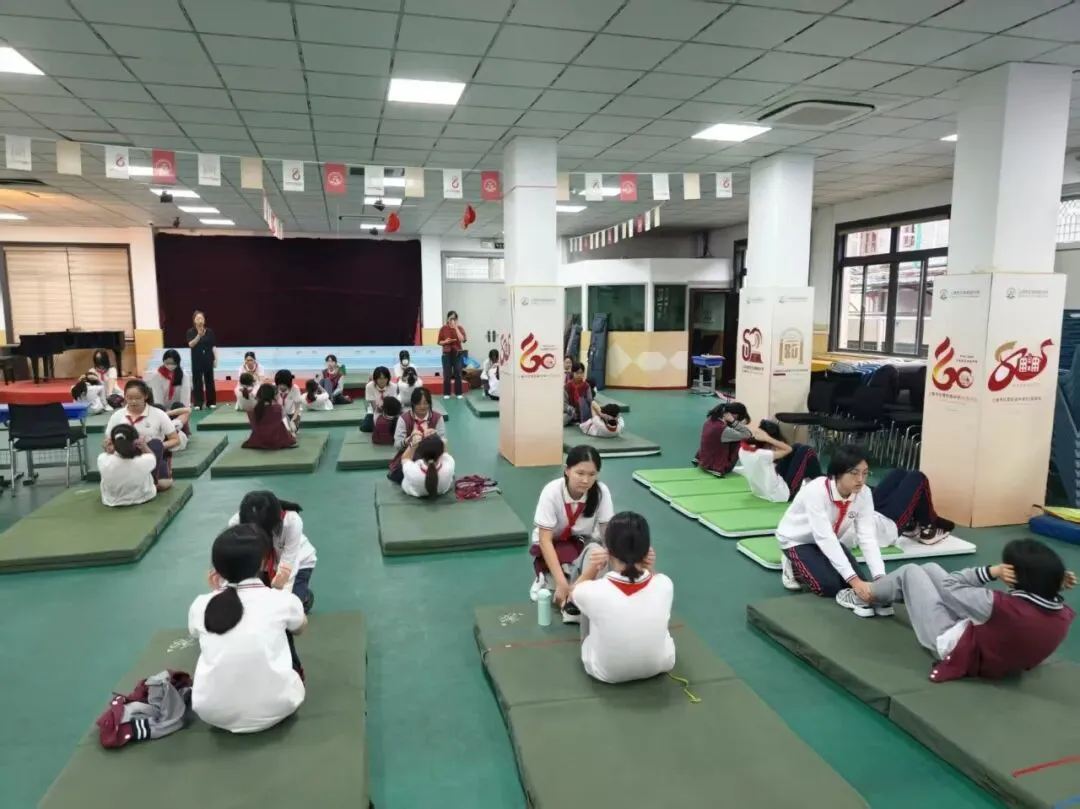 【初三年级乐动比赛日】哨声一响,初三操场热闹了-第32张图片-四季读书网 【初三年级乐动比赛日】哨声一响,初三操场热闹了-第32张图片-四季读书网