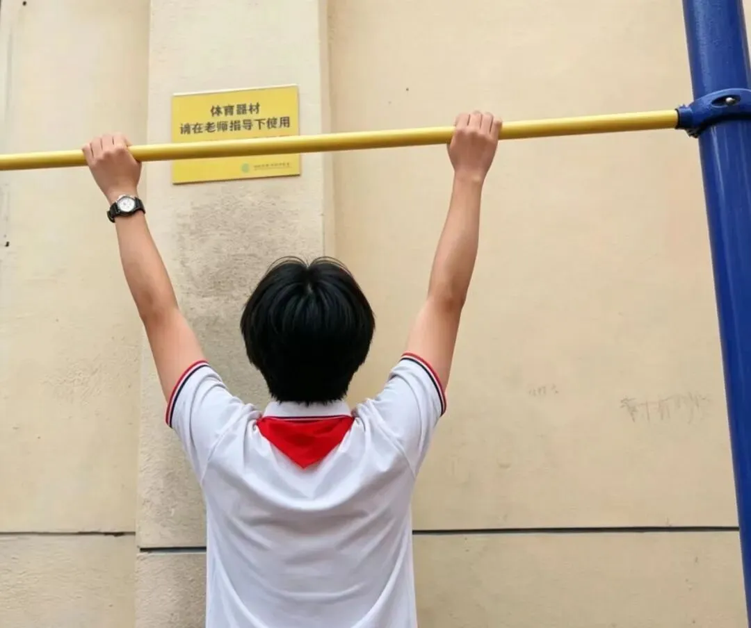 【初三年级乐动比赛日】哨声一响,初三操场热闹了-第35张图片-四季读书网 【初三年级乐动比赛日】哨声一响,初三操场热闹了-第35张图片-四季读书网