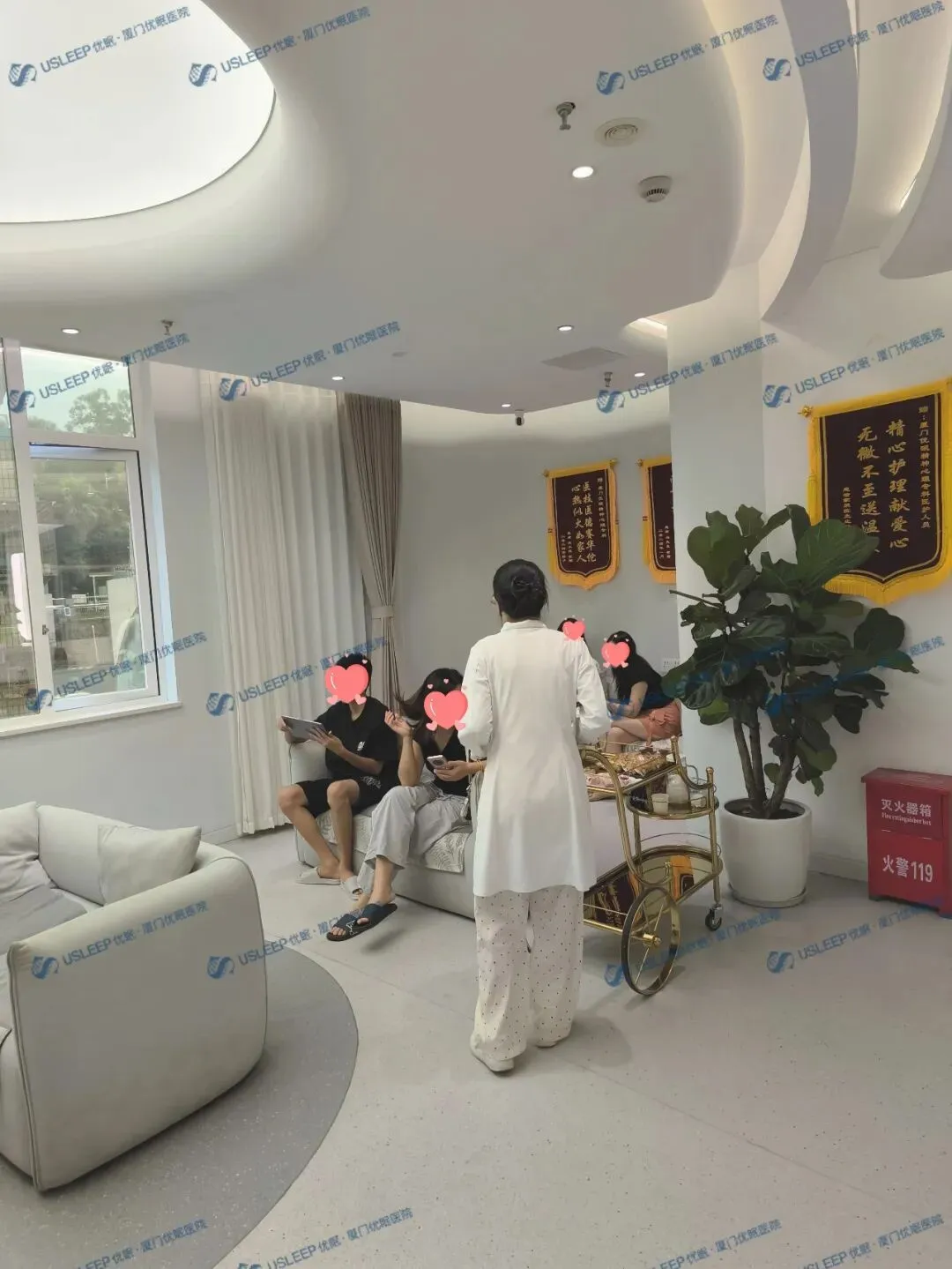 失眠 | 初三女生凌晨两点还醒着,不是不困,是心里那根弦一直没松.-第10张图片-四季读书网 失眠 | 初三女生凌晨两点还醒着,不是不困,是心里那根弦一直没松.-第10张图片-四季读书网