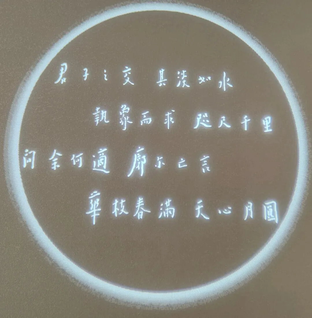 【高三】某高中十月阶段测试,物理试卷及参考答案.-第2张图片-四季读书网