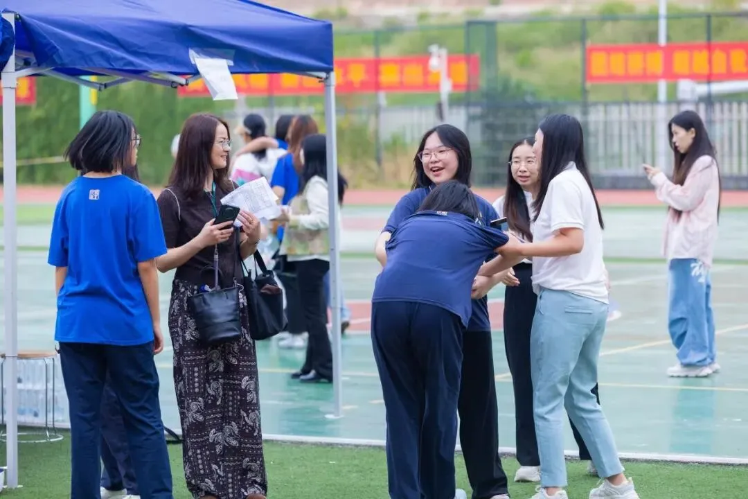 且趁长风起,少年竞锋芒 | 初三运动会精彩集锦-第76张图片-四季读书网 且趁长风起,少年竞锋芒 | 初三运动会精彩集锦-第76张图片-四季读书网