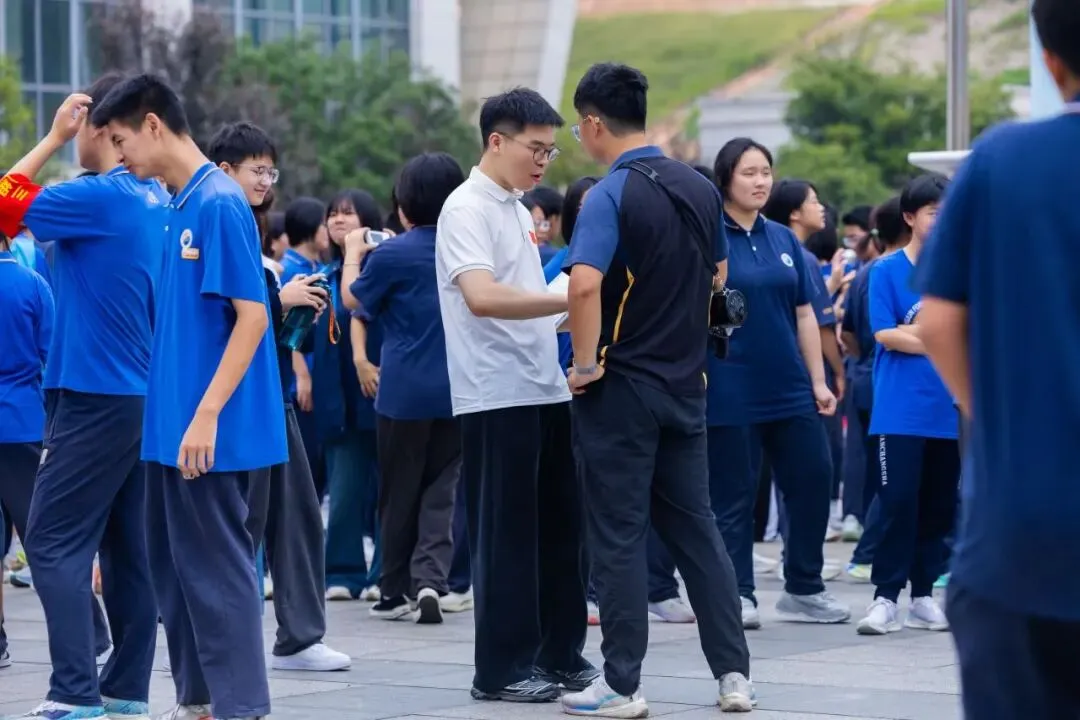 且趁长风起,少年竞锋芒 | 初三运动会精彩集锦-第84张图片-四季读书网 且趁长风起,少年竞锋芒 | 初三运动会精彩集锦-第84张图片-四季读书网