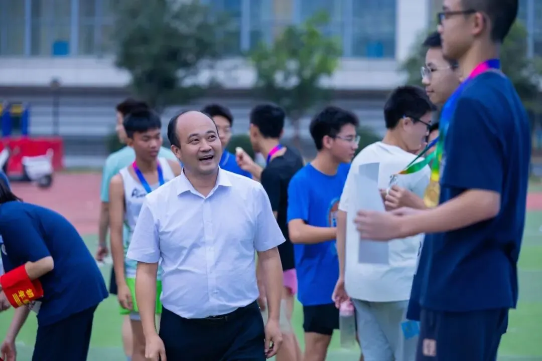 且趁长风起,少年竞锋芒 | 初三运动会精彩集锦-第99张图片-四季读书网 且趁长风起,少年竞锋芒 | 初三运动会精彩集锦-第99张图片-四季读书网