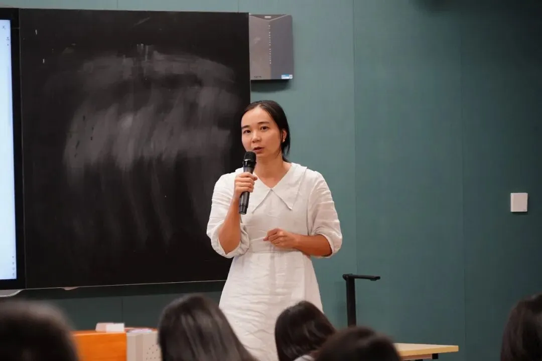 薪火传经验,聚力战中考|白云外国语中学开展初三中考备考经验交流活动-第7张图片-四季读书网 薪火传经验,聚力战中考|白云外国语中学开展初三中考备考经验交流活动-第7张图片-四季读书网