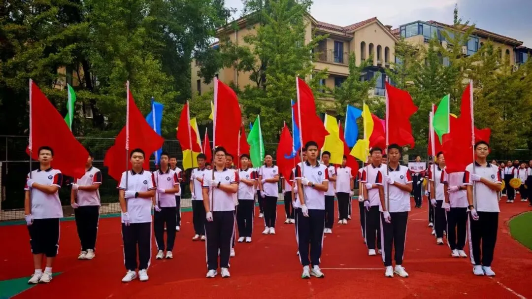 初二年级运动会掠影-第5张图片-四季读书网