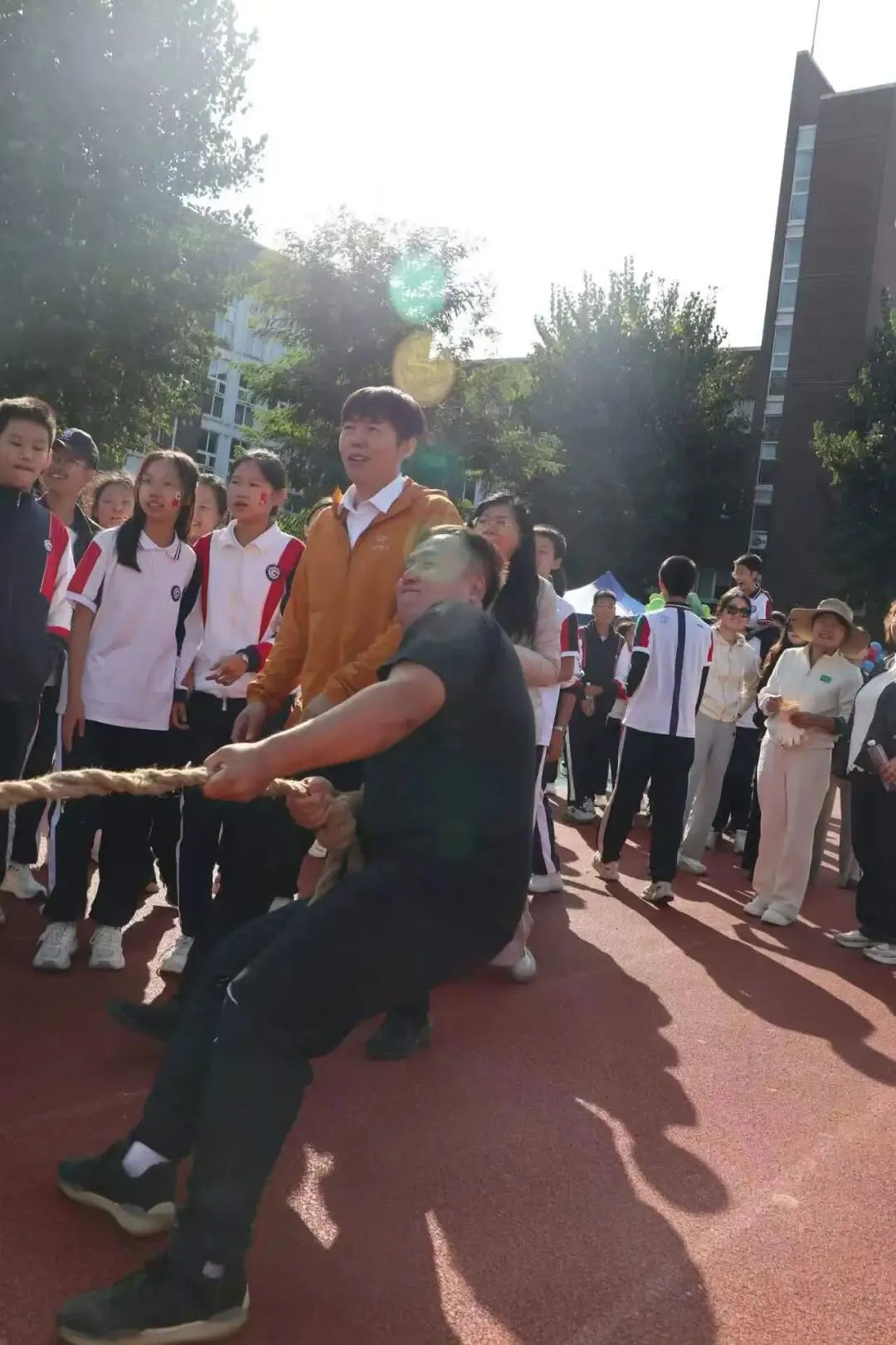 初二年级运动会掠影-第59张图片-四季读书网