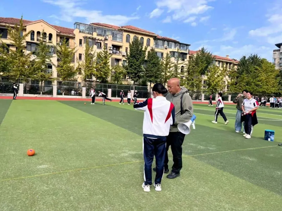 初二年级运动会掠影-第67张图片-四季读书网