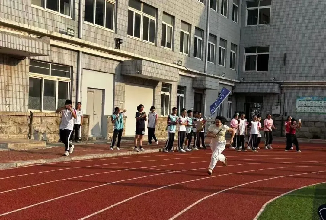 初三年级运动会掠影-第96张图片-四季读书网 初三年级运动会掠影-第96张图片-四季读书网