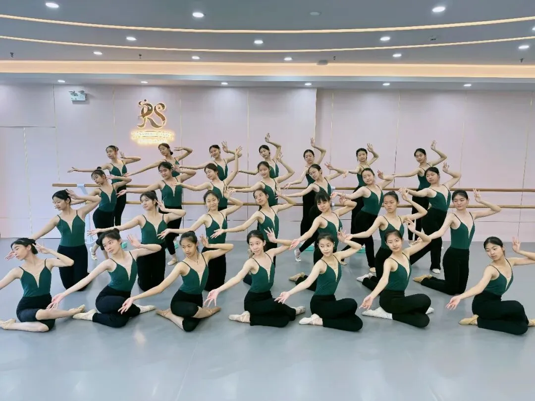 国庆不负时光|初三特长生集训,每一份努力都在蓄力绽放-第1张图片-四季读书网