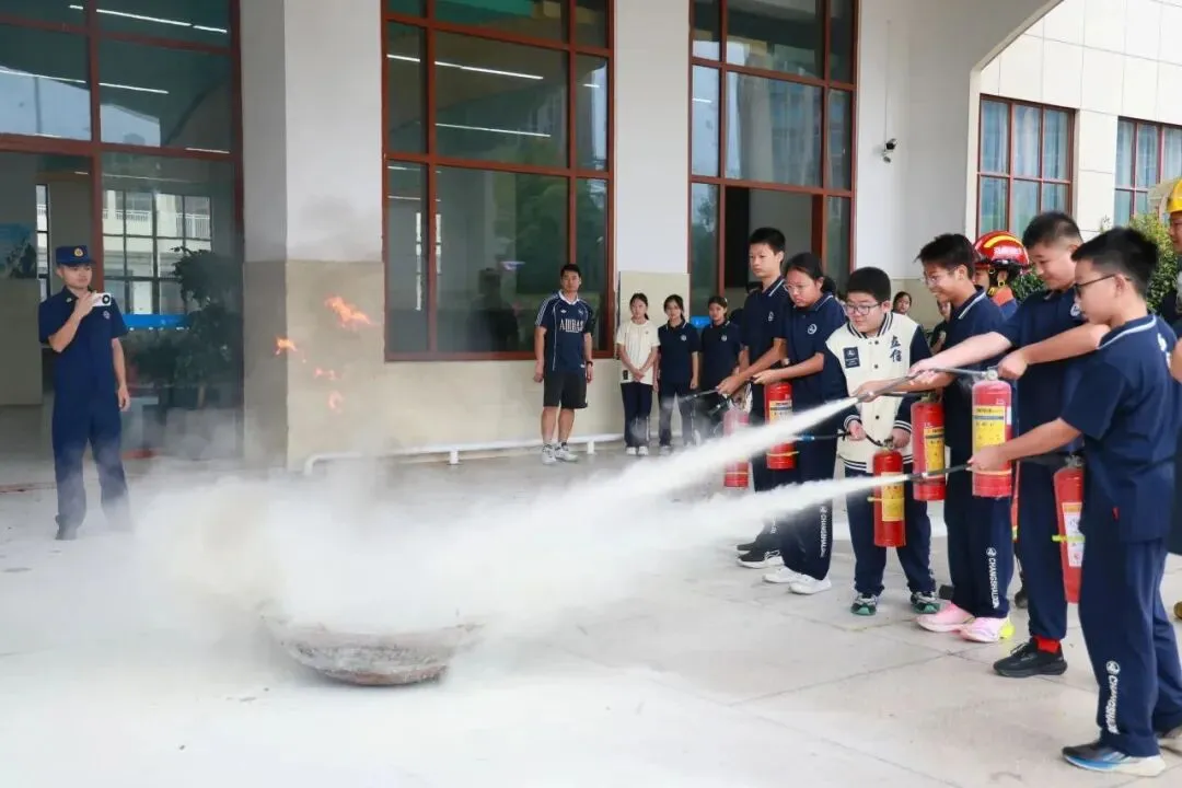 在立信,听见拔节的声音|初2026级初一入学教育日记范文集-第26张图片-四季读书网
