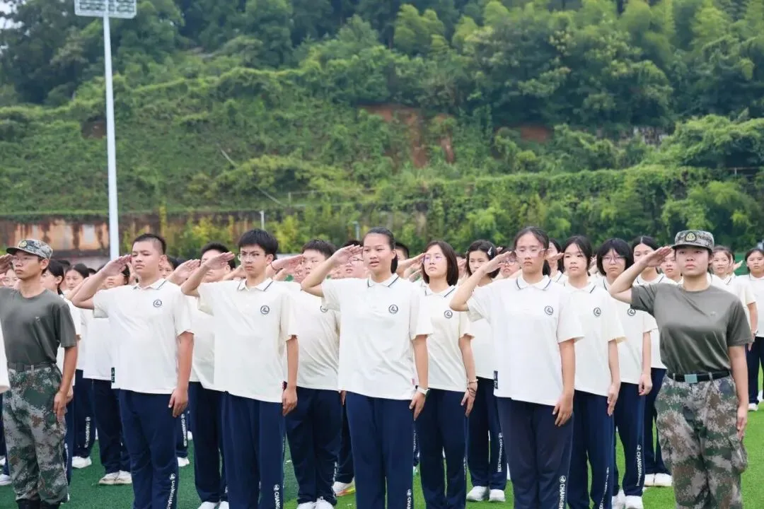 在立信,听见拔节的声音|初2026级初一入学教育日记范文集-第30张图片-四季读书网