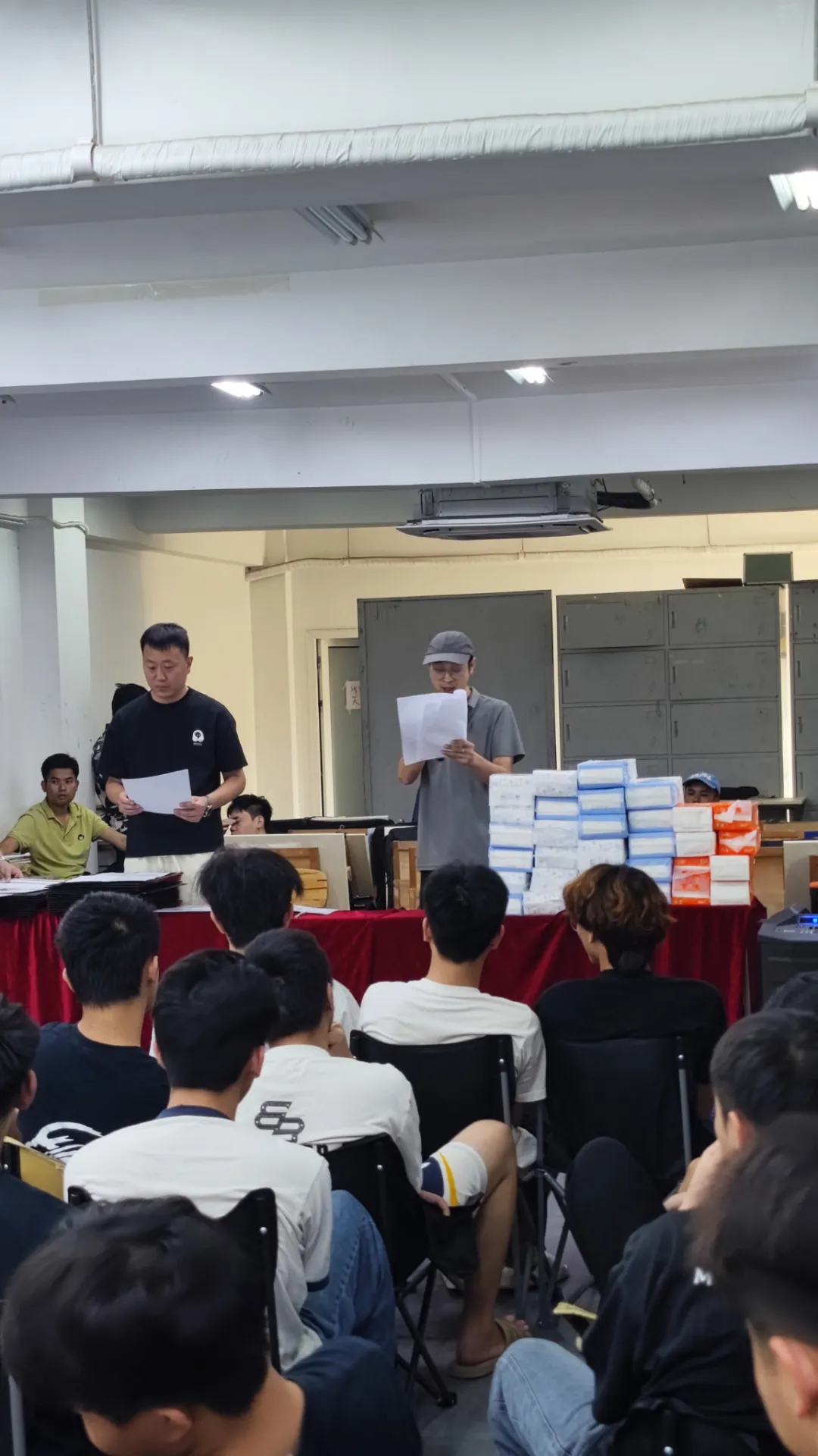 以笔为剑,蓄力前行|老鹰海南第一次模拟考表彰大会-第1张图片-四季读书网 以笔为剑,蓄力前行|老鹰海南第一次模拟考表彰大会-第1张图片-四季读书网