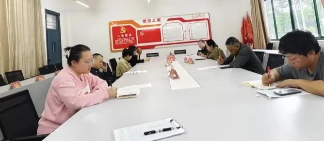精研高考真题 传承备考经验|宜城一中历史教研组开展高考试题研讨活动-第2张图片-四季读书网 精研高考真题 传承备考经验|宜城一中历史教研组开展高考试题研讨活动-第2张图片-四季读书网