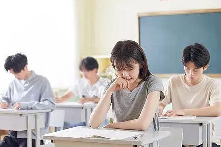 2027河南高考必看!这6类考生无法报名!-第4张图片-四季读书网 2027河南高考必看!这6类考生无法报名!-第4张图片-四季读书网