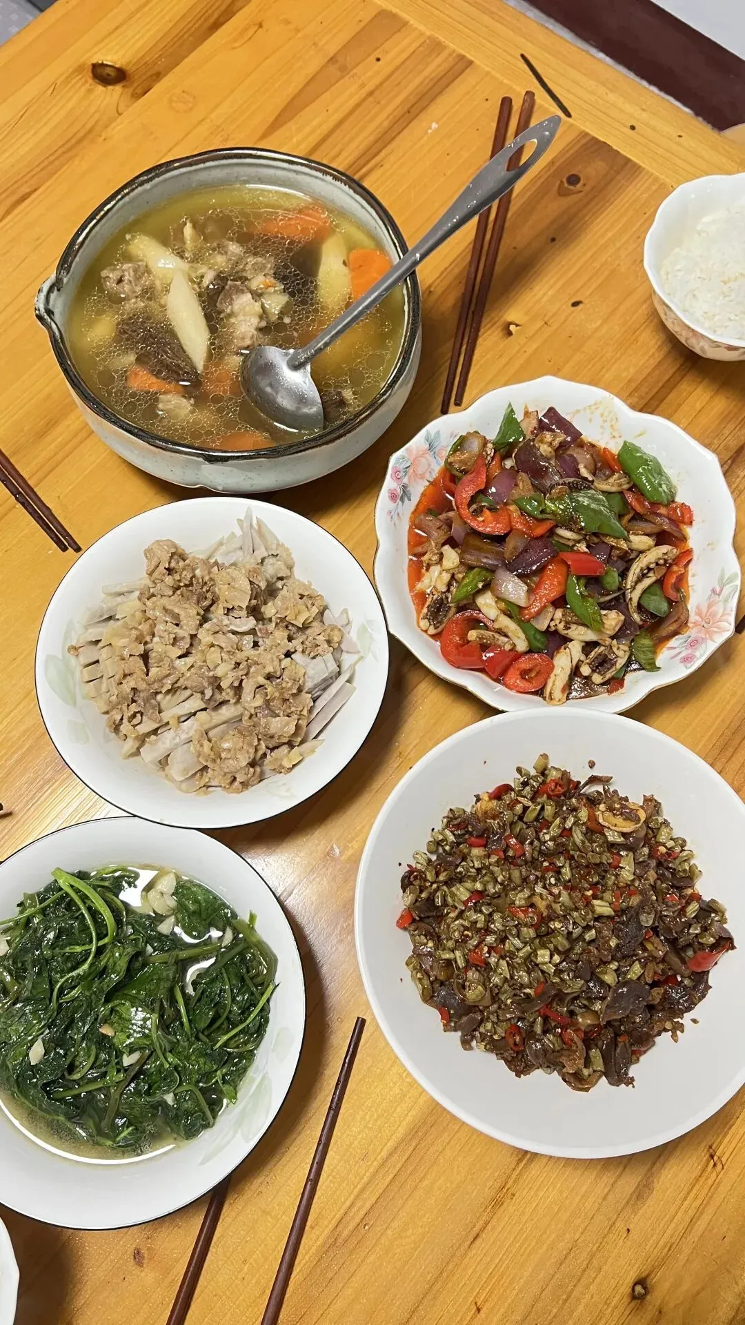 高考倒计时246天|陪读妈妈最大难题:今天吃什么?-第1张图片-四季读书网 高考倒计时246天|陪读妈妈最大难题:今天吃什么?-第1张图片-四季读书网