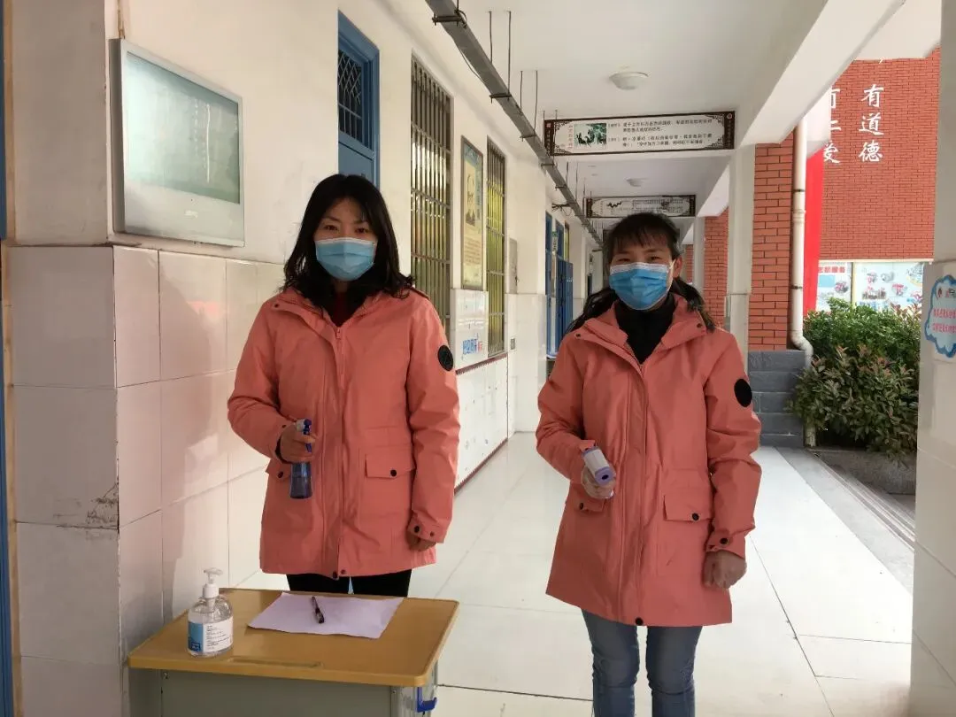 直击河南初三复学第一天——我们严阵以待,只为等你归来!-第28张图片-四季读书网 直击河南初三复学第一天——我们严阵以待,只为等你归来!-第28张图片-四季读书网