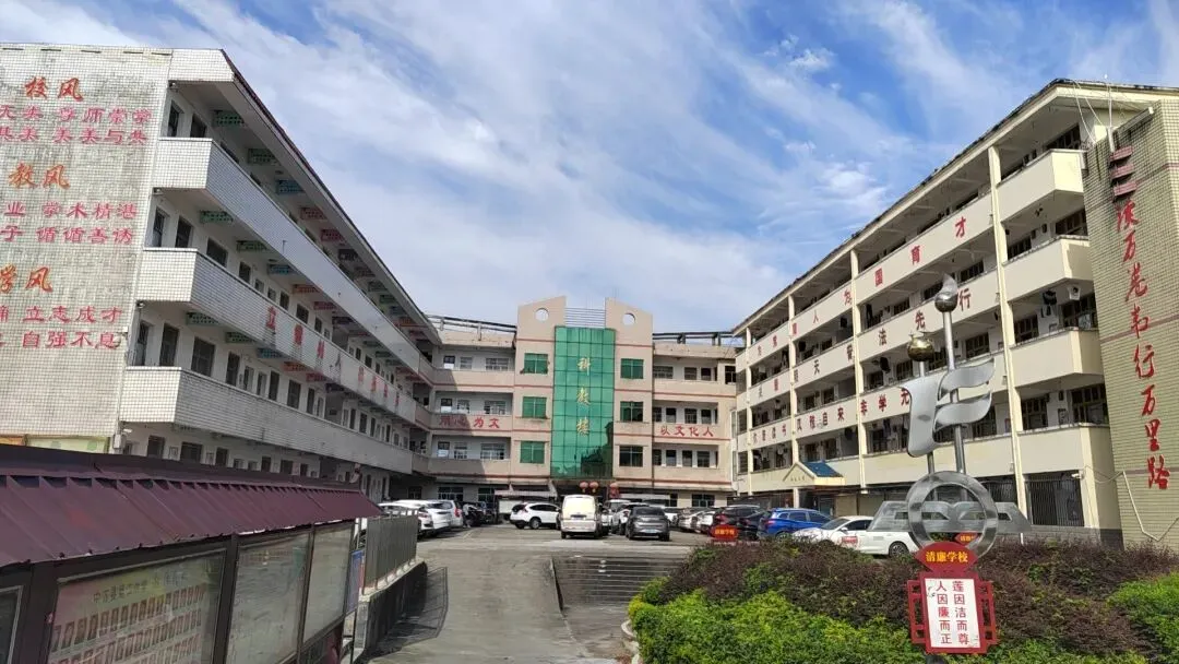 2027 中职大变局!不要再把中职当成中考 “退路”-第4张图片-四季读书网