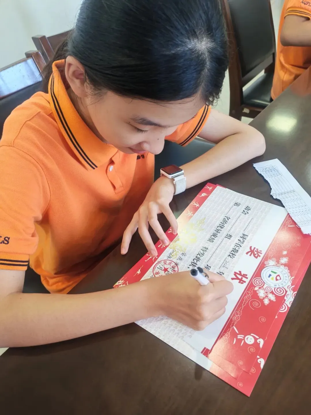 秋日赛场少年显锋芒 | 初三8班校运会全记录-第34张图片-四季读书网 秋日赛场少年显锋芒 | 初三8班校运会全记录-第34张图片-四季读书网