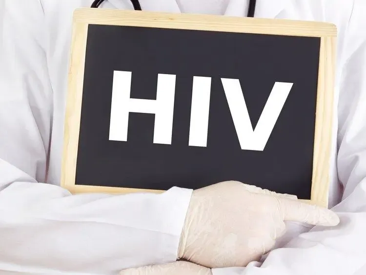 18岁男生高考后艾滋阳性:用生命发生的关系,一次就足以毁掉你-第5张图片-四季读书网 18岁男生高考后艾滋阳性:用生命发生的关系,一次就足以毁掉你-第5张图片-四季读书网