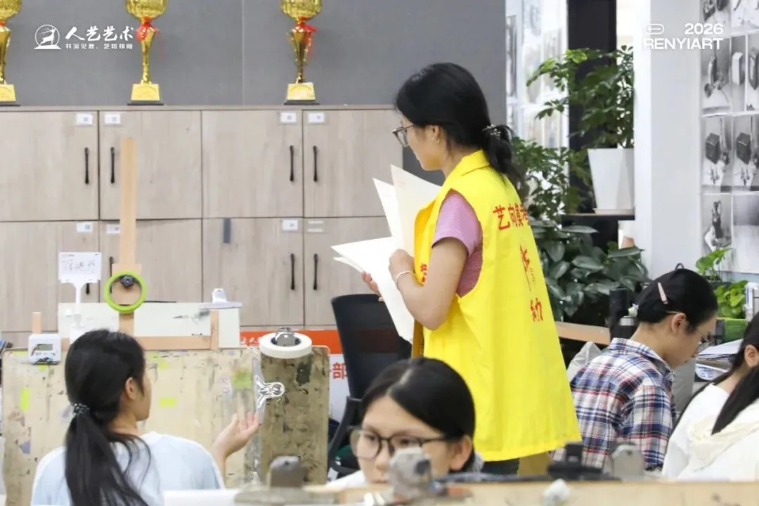 以模考为鉴,蓄力冲刺 | 2027届人艺学子二模考试纪实!-第9张图片-四季读书网 以模考为鉴,蓄力冲刺 | 2027届人艺学子二模考试纪实!-第9张图片-四季读书网